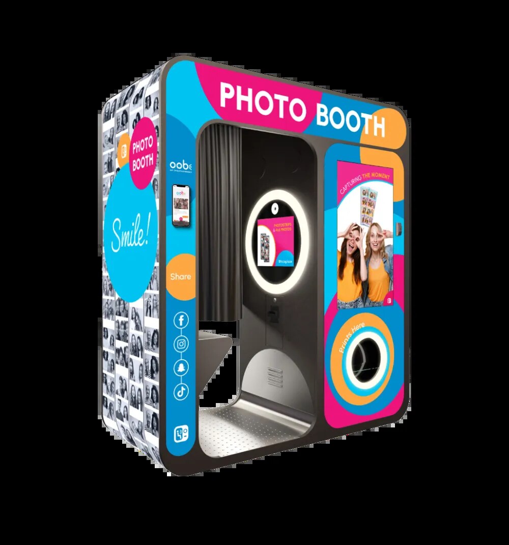 Faceplace Photoma walk-in photo booth